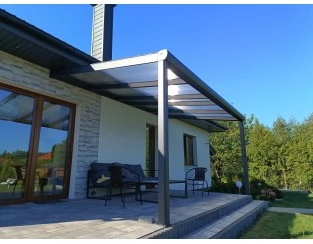 Zadaszenie tarasu Modern PRO+ 706x600 dach poliwęglanowy